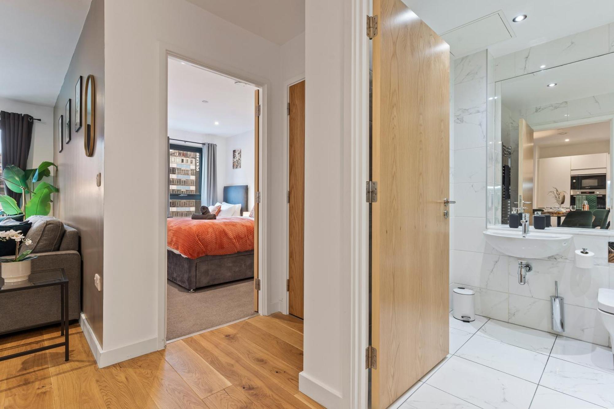 Shanti Suite - 2Bed 2Bath City Centre - Wifi - Netflix- Parking- Modern- Perfect For Family, Contractors, Leisure, Business By Shanti Nights Birmingham Exterior foto