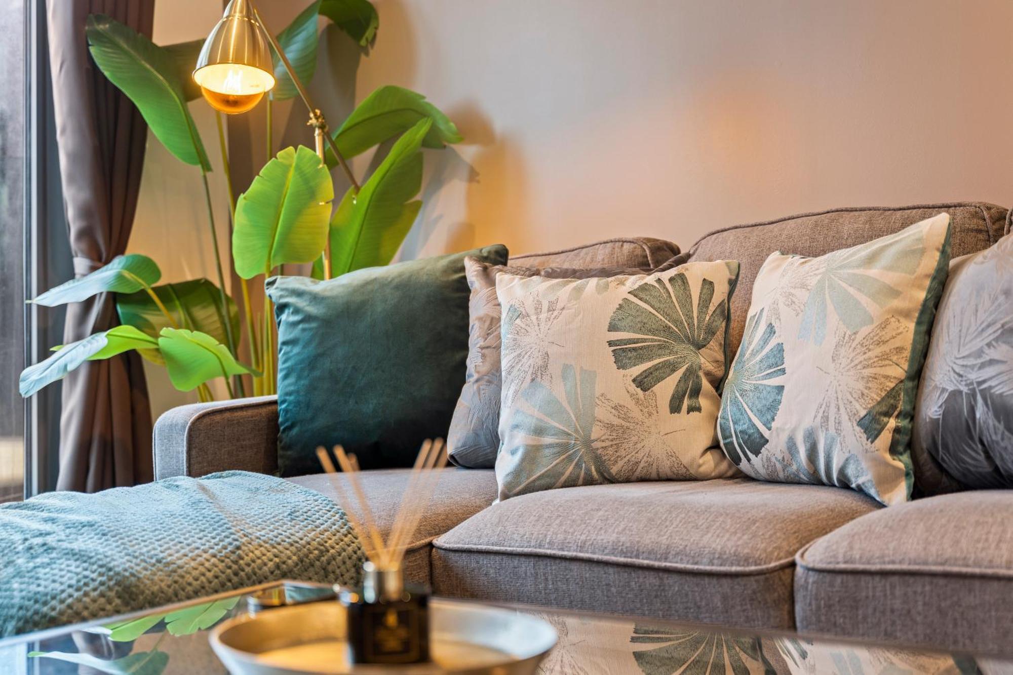 Shanti Suite - 2Bed 2Bath City Centre - Wifi - Netflix- Parking- Modern- Perfect For Family, Contractors, Leisure, Business By Shanti Nights Birmingham Exterior foto